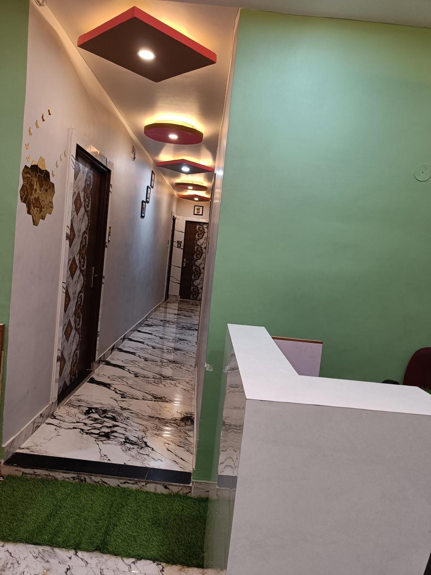 Pragya International Hotel Váránaszi Kültér fotó
